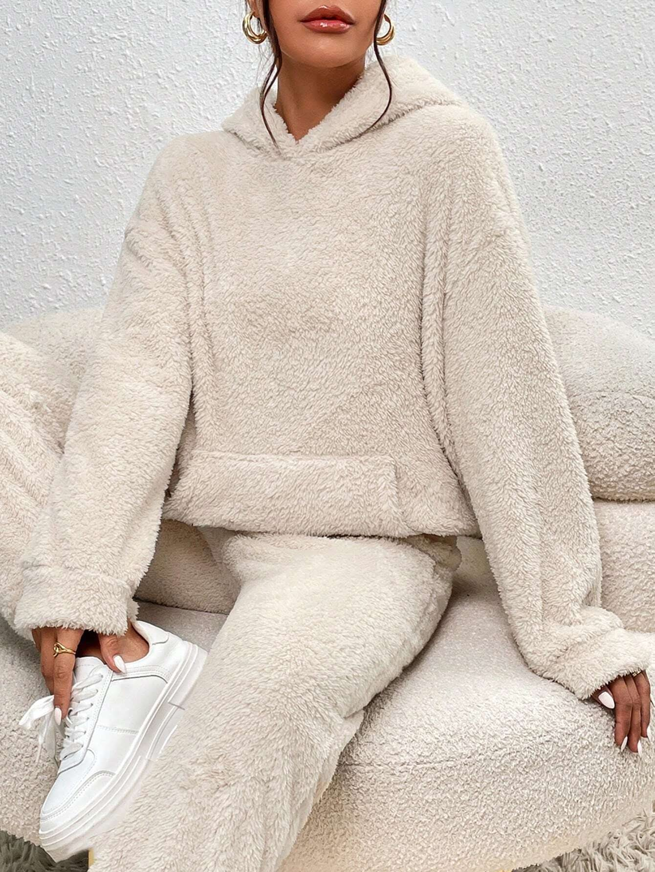 Gemütliches, kuscheliges, stylisches Teddybär-Kapuzenpullover- und Jogginghosen-Set für Damen