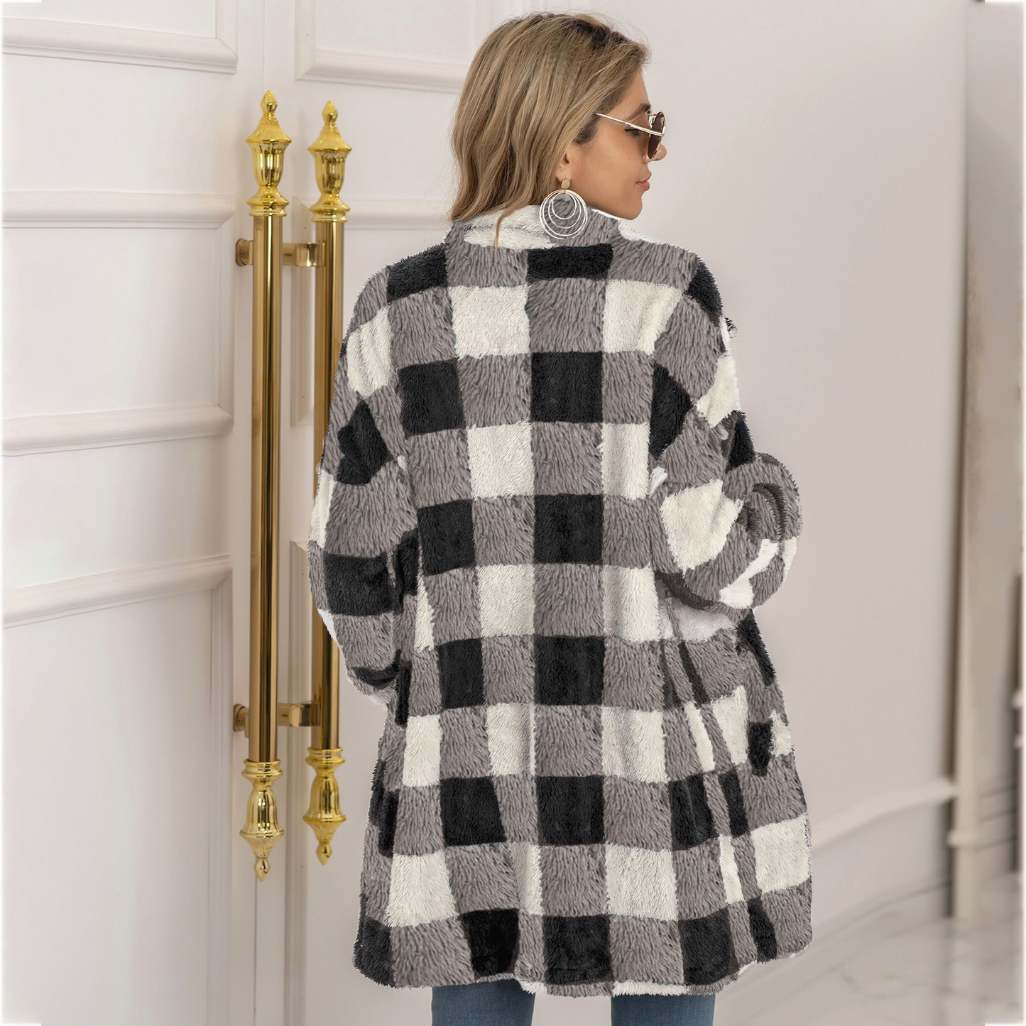 Laura – Stilvoll kariert Jacke