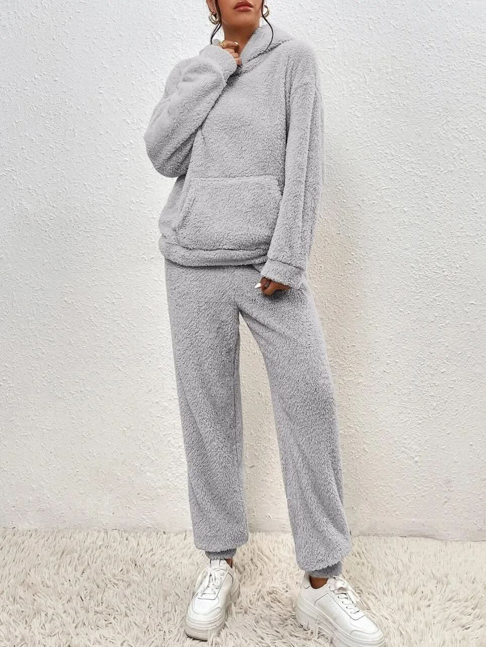 Gemütliches, kuscheliges, stylisches Teddybär-Kapuzenpullover- und Jogginghosen-Set für Damen