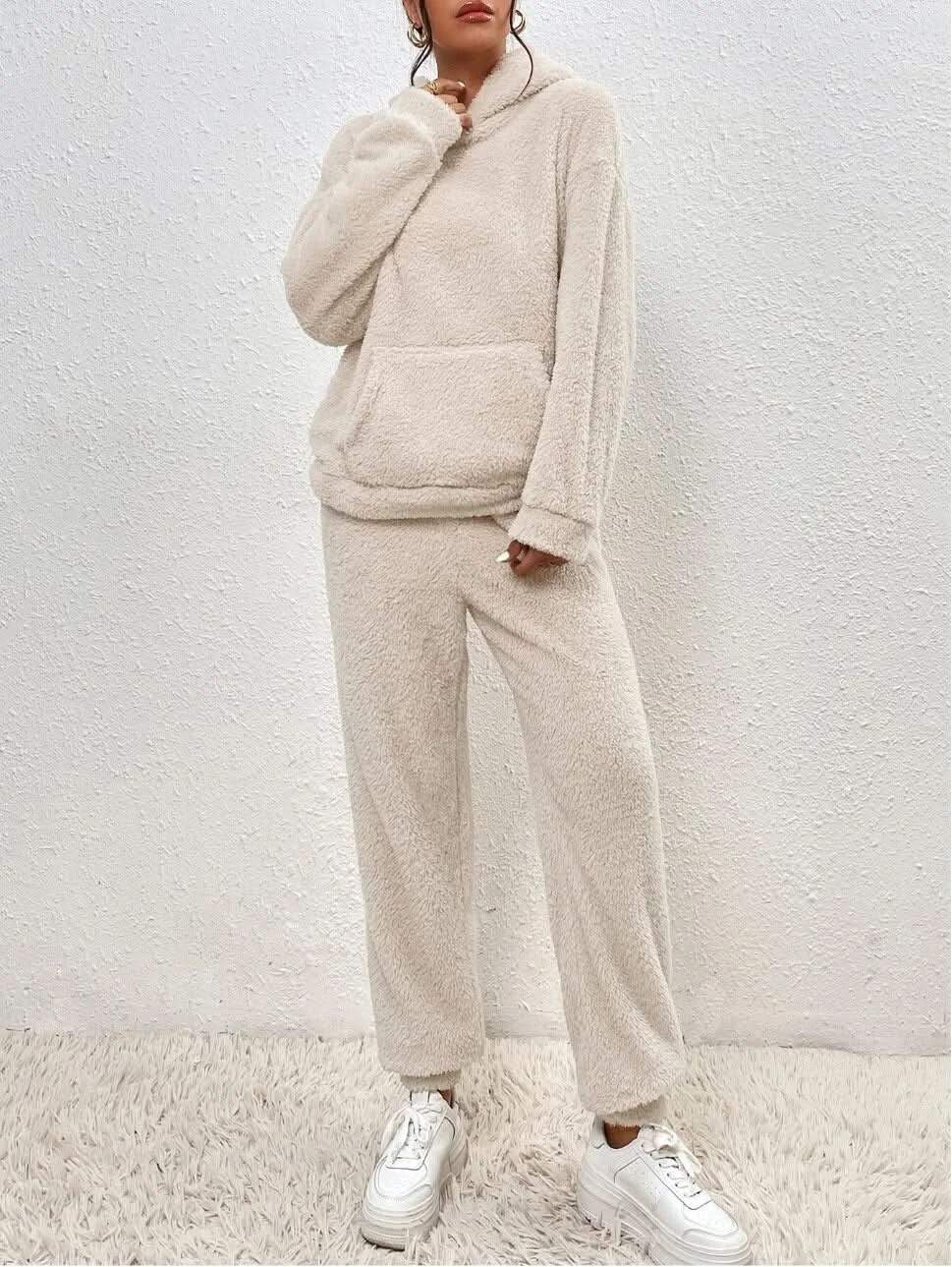 Gemütliches, kuscheliges, stylisches Teddybär-Kapuzenpullover- und Jogginghosen-Set für Damen