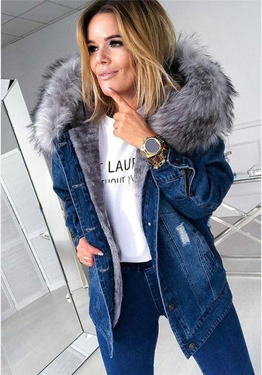 Monika - Modische lange Jeansjacke mit Kunstpelzkragen