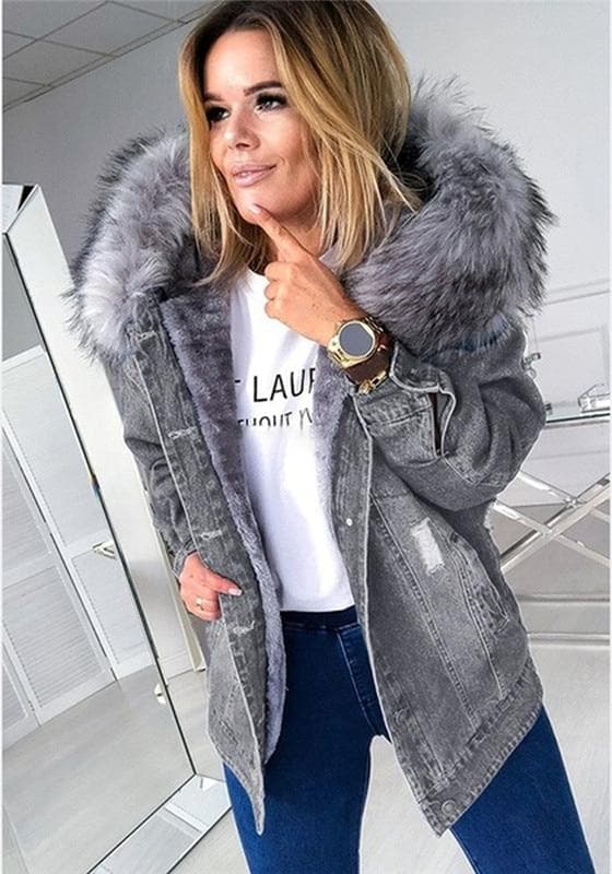 Monika - Modische lange Jeansjacke mit Kunstpelzkragen