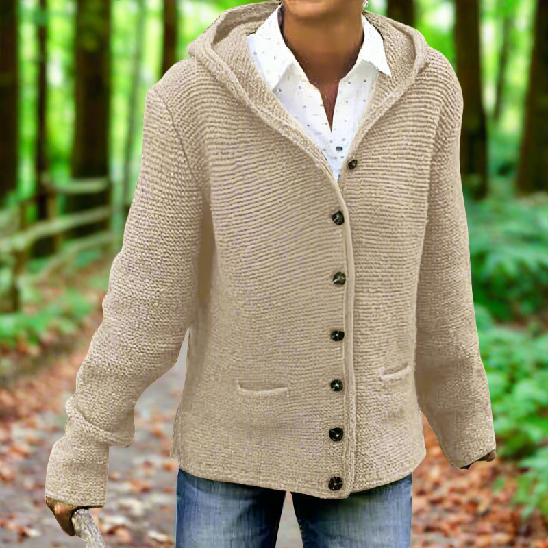 Lea - Warme Damenstrickjacke mit Knopfleiste